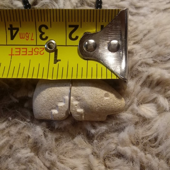 White Stone bear beaded necklace black/blue - Picture 14 of 16